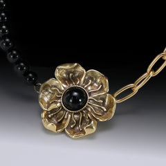 EQUINOX BLOOM CHOKER