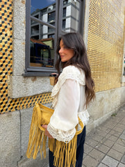 Lace Detail Ruffle Blouse in Cream - Shipping/Envio 24/04 to 30/04