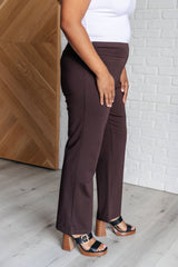 Hazel Blues® | Magic Straight Pants in Chocolate