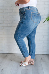 Hazel Blues® | Nicole Tummy Control Skinny Jeans in Vintage Wash