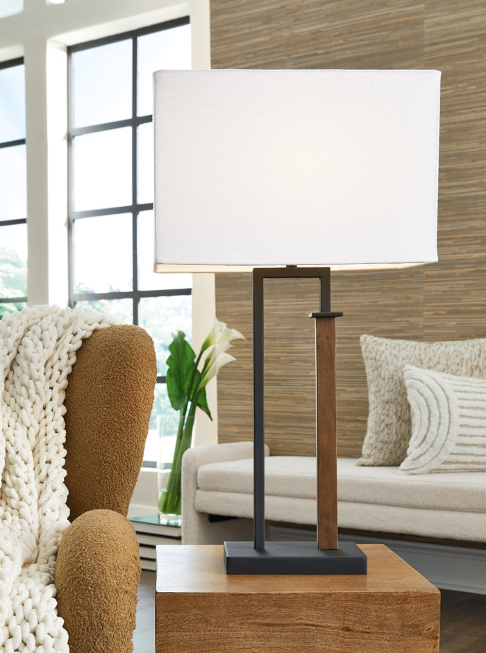 Voslen Metal Table Lamp