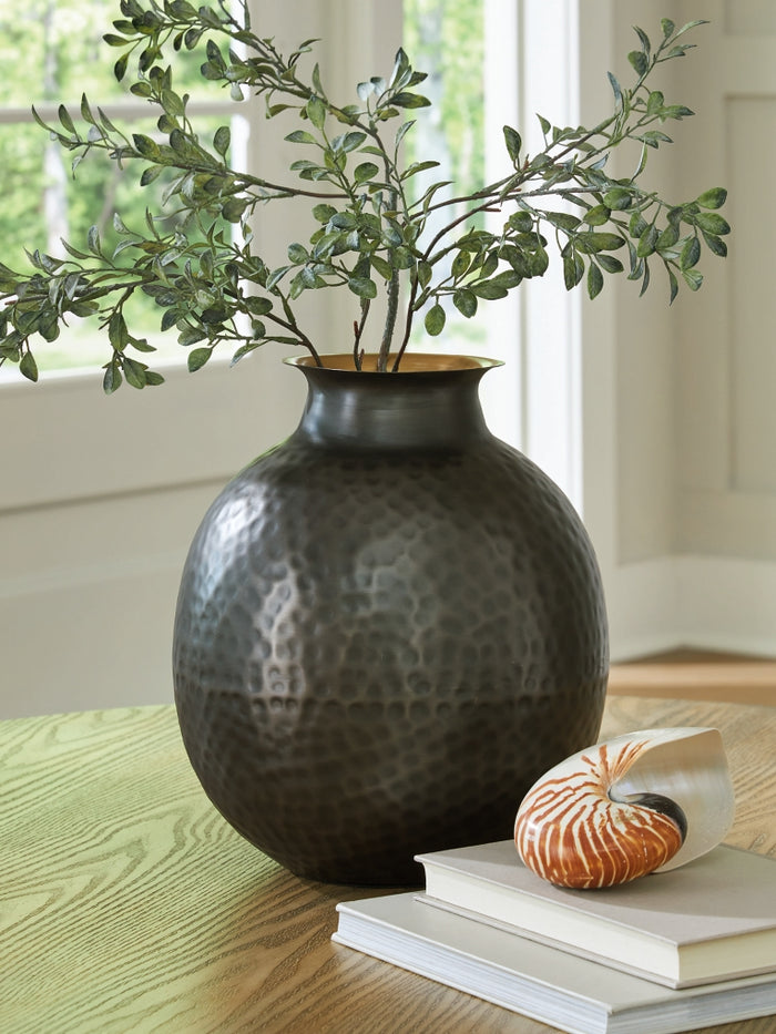 Woody Vase